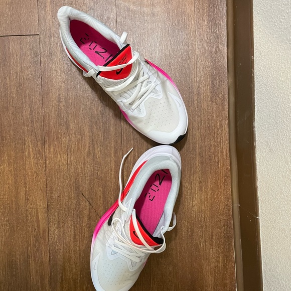 Nike Zoom Winflo Running Shoes - Picture 3 of 3